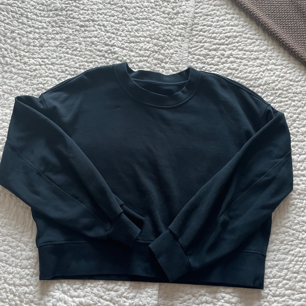 Lululemon scuba pullover size 8 size 6